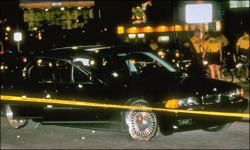 christmas-in-compton:  Pac’s car after