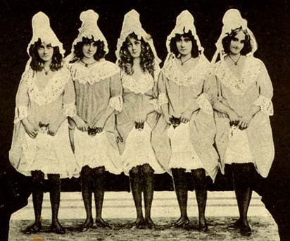 reptilicon:  gamerchick02:  fuckyeahmodernflapper:  The Barrison Sisters used the