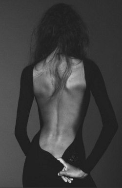 eroticlass:  Backless