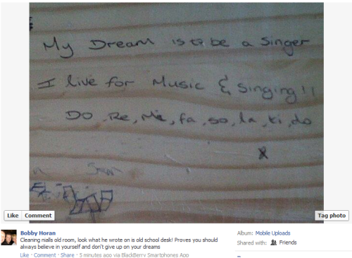 tipsyniall: thedirectionerdaydreamer: I CAN’T TAKE THIS! omg his handwriting though bless