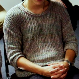 harrysighles:  harry styles + jumpers 