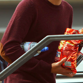 harrysighles:  harry styles + jumpers 
