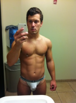 justsexymen:  OMG he s obscenely hot! 