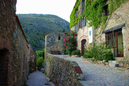 Castelnou 5 by paspog on Flickr.Castelnou, Languedoc-Roussillon, France