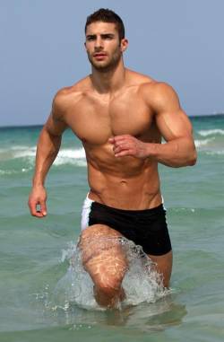 Hot Photos & Videos of Insanely Hot Men.