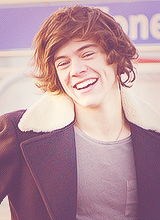tomhard-y:  AMAZING PEOPLE∟ harry styles 