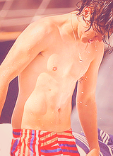 tomhard-y:  AMAZING PEOPLE∟ harry styles 