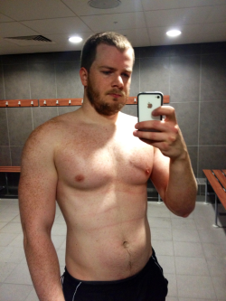 muscle-pup:  Today’s gym-pump was brought