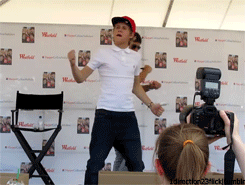 1direction23flick:  Niall &amp; Liam dancing during book signing [x] 