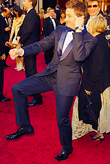 lethaleverdeen:  Favorite People —&gt; Jeremy Renner 