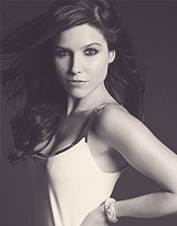  9 Favourite Photos Of »Sophia Bush 