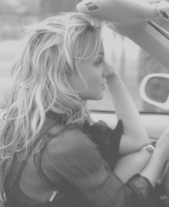 britneyspear:15+16+17+18/100 pictures of britney spears [x]