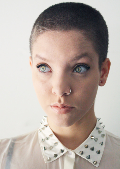 just-a-littletaste:  interradical:  I look like a little girl lol  I reblog it anytime I see it. Love everything about this photo. 