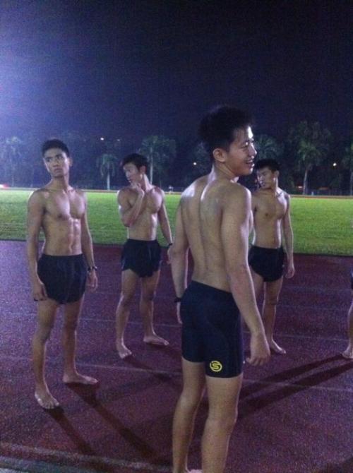 hlthemusclelover: jackdsg: sgboiboi: PT time Yeah hot Juicious I guess?