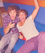  liam payne + louis tomlinson 