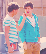  liam payne + louis tomlinson 