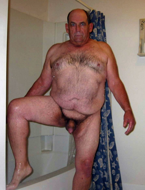 http://senioretgay2.tumblr.com/post/24614783638