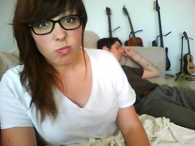 cominguprosie:  roomate and I hanging out
