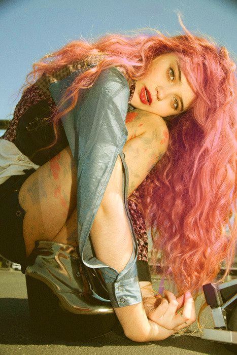 SFW lesbian art & erotic photo panorama