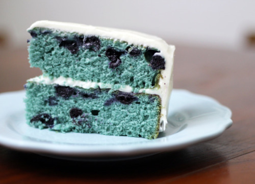 oohhhbaby:blueberry velvet cake
