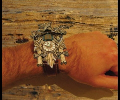 a-mini-a-day:AHHHHCuckoo clock wristwatch by Thomas Cruyl. I’ve since found out that this object doe