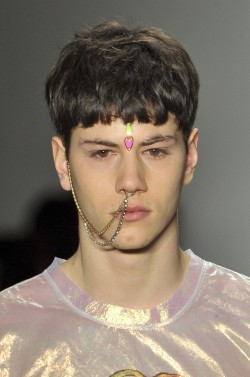 mightseehell:  Simone Nobili for Jeremy Scott