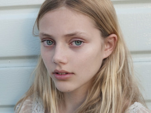 bravevvolf:her eyes