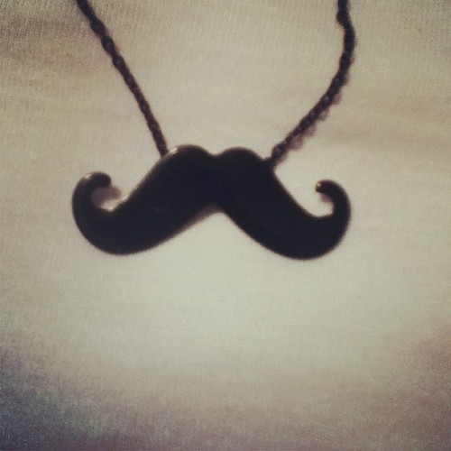 New necklace :) #necklace #claires #shopping #mishmash (Taken with Instagram at Fairfax)
