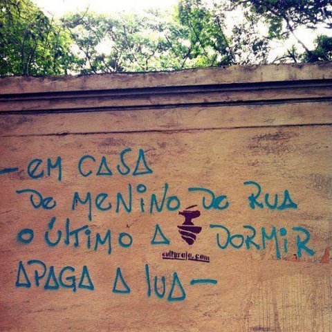 SEMPRE CERTO NA CONTRAMÃO