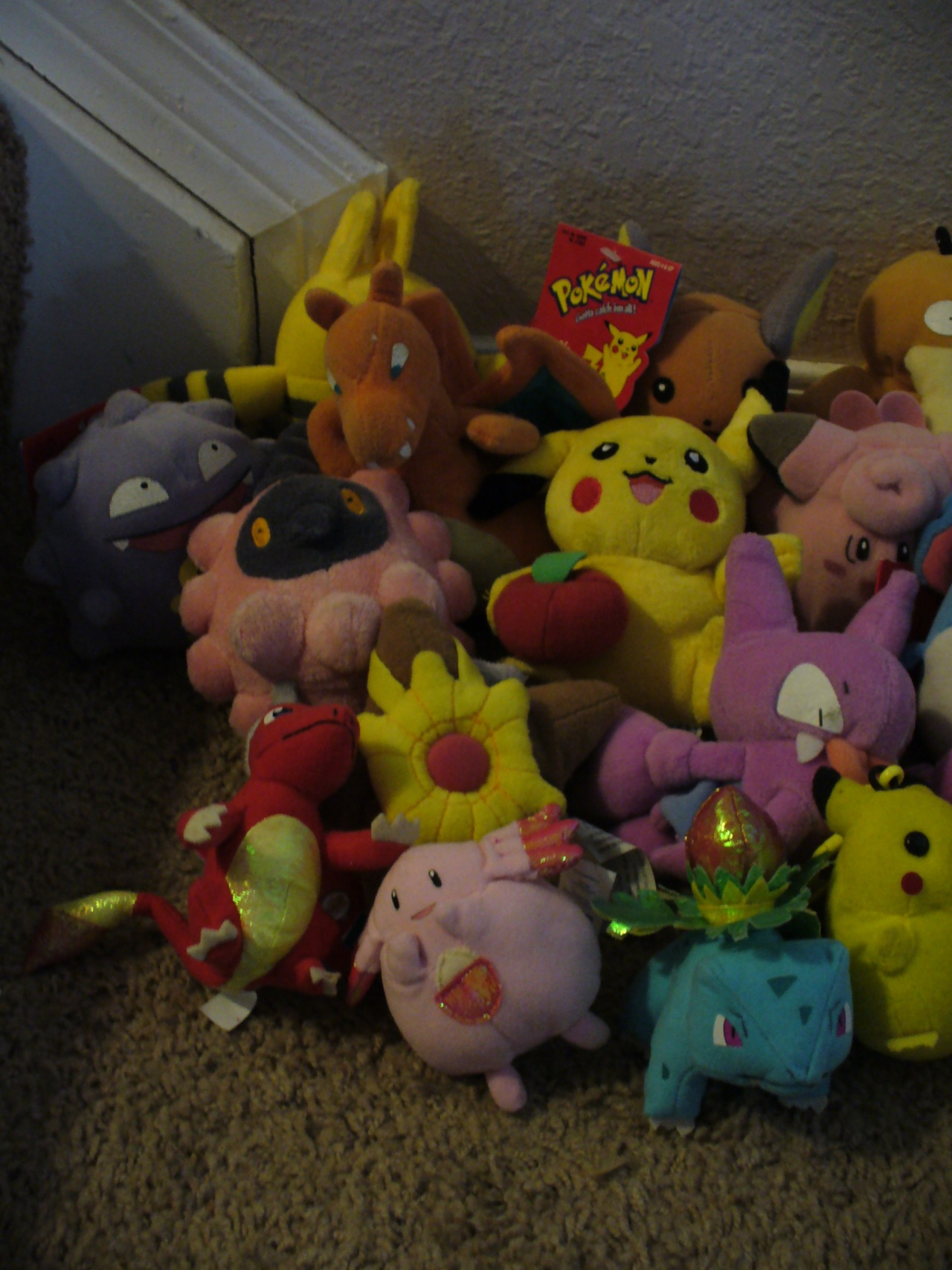 zombieirish:  followmeimlosttoo:  ~POKEMON PLUSH GIVEAWAY~ And now it’s time for