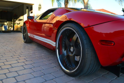 johnny-escobar:  Twin Turbo Ford GT 0-60mph
