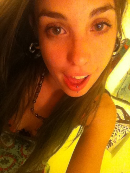 lindseylovesweed:  fucking high an wasted bro
