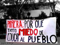 coleccionista-de-estrellas:  unapsicopataa:  El mayor miedo del gobierno es tener un pueblo informado..   Cuando el pueblo se educa la oligarquía tiembla 