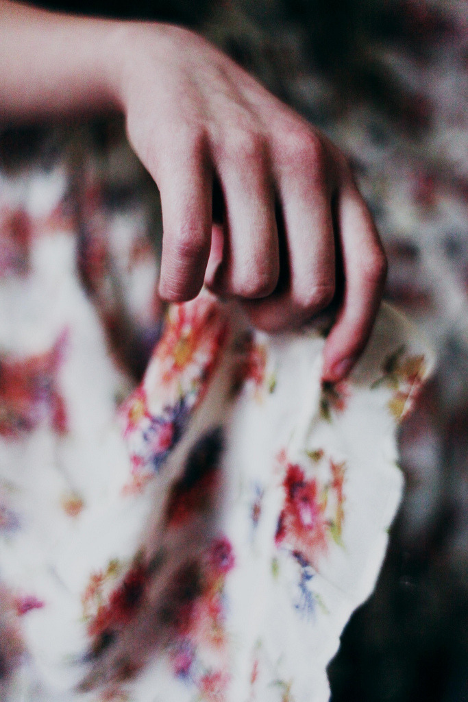 danseurs:  hand 1 (by Tess Mayer) 