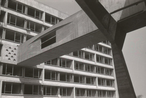 n-architecture: Marcel Breuer  BRIDGE AT NYU RESIDENCE HALL IN THE BRONX (1961). COURTESY SYRAC