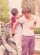 dailyonedirection:  I WILL GO DOWN WITH THIS SHIP↳ 4) Zouis | “I admire that