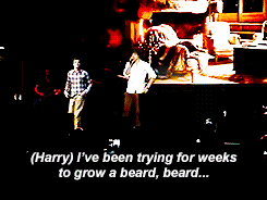 e-d-w-a-r-d-s-t-y-l-e-s:  Harry changing Save you tonight lyrics in San Diego 