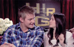 katniss-mellark-love:  look how cute they are. i mean, seriously, just kiss already! ♥
