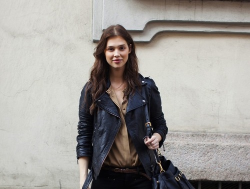 k-eychains:  message me if you’re a black fashion or streetstyle blog!