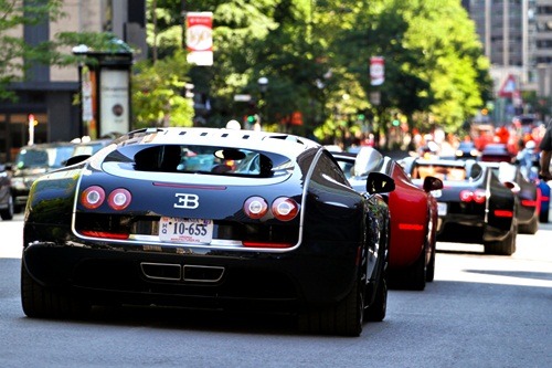 johnny-escobar:  Bugatti Veyron (x5)