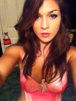 bisexualbabyyy:  pink <3