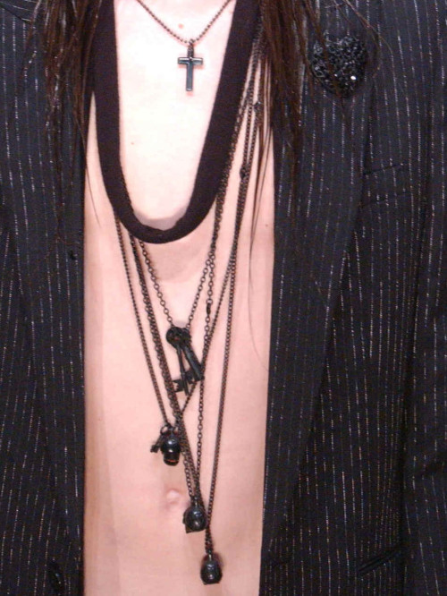 necklaces detail. Number (N)ine menswear, Spring/Summer 2006.