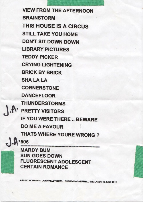 fuckyeaharcticmonkeys:  mrsecretdoor:  Arctic Monkeys : Don Valley Bowl : Show #1 - Sheffield England : 10 June 2011  Perfect setlist. 