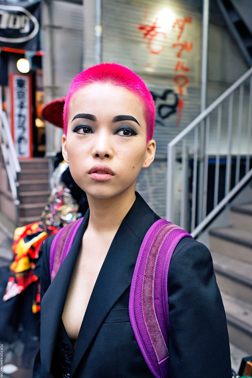 tokyo-fashion: Hirari Ikeda looking awesome today in Harajuku.