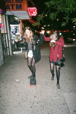 violent-velvet:  sedistic-eyes:  ☀ grunge here ☀    ✞ soft grunge/models ✞ 