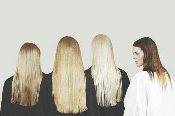 ocvs:  Sophie Yall, Amelie, Ellie Weston, Leah. By Coco Capitán. Nylon Mexico 2012.