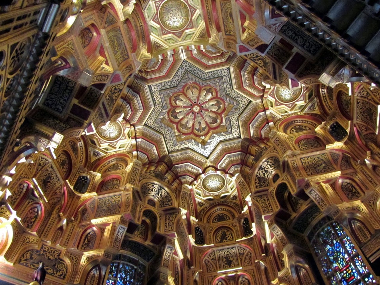 wolfmoon-rising:
“Cardiff Castle, Interior..
Wales
”
Wow. *adds Cardiff Castle to the “must-visit” list.*