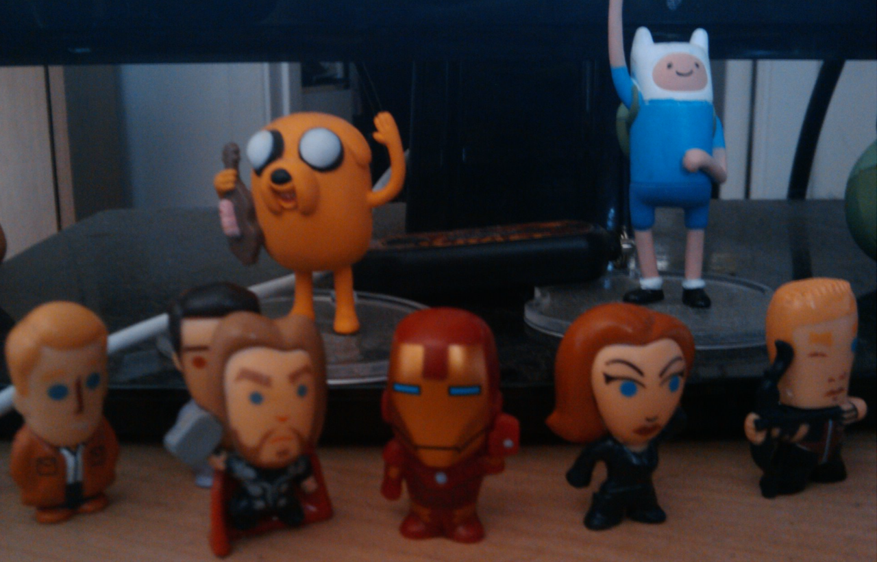 I got another pack of those Avengers Chibis and got Black Widow, Iron Man, and Bruce