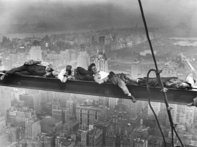 vvolare:  Atop the Rockefeller Center in 1932 by Charles C Ebbet 