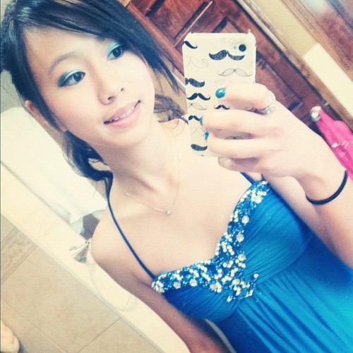fuckyeahhelluhcuties:emilyung.tumblr.com/